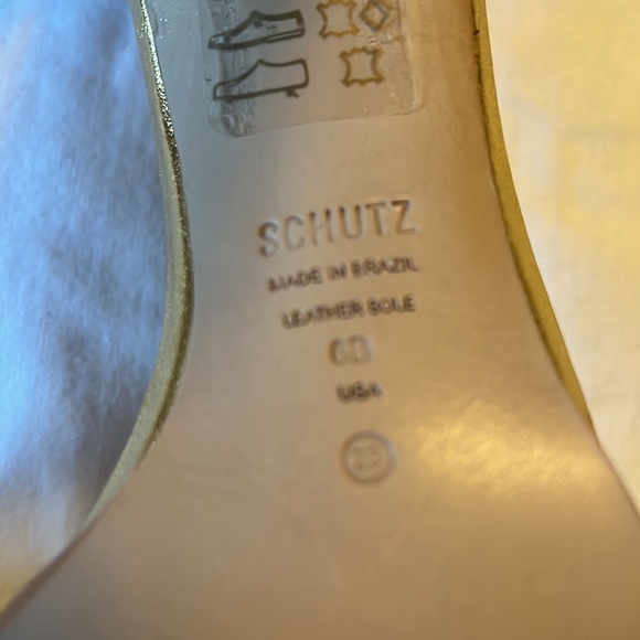Schutz gold sandals size 6 B - Picture 7 of 8